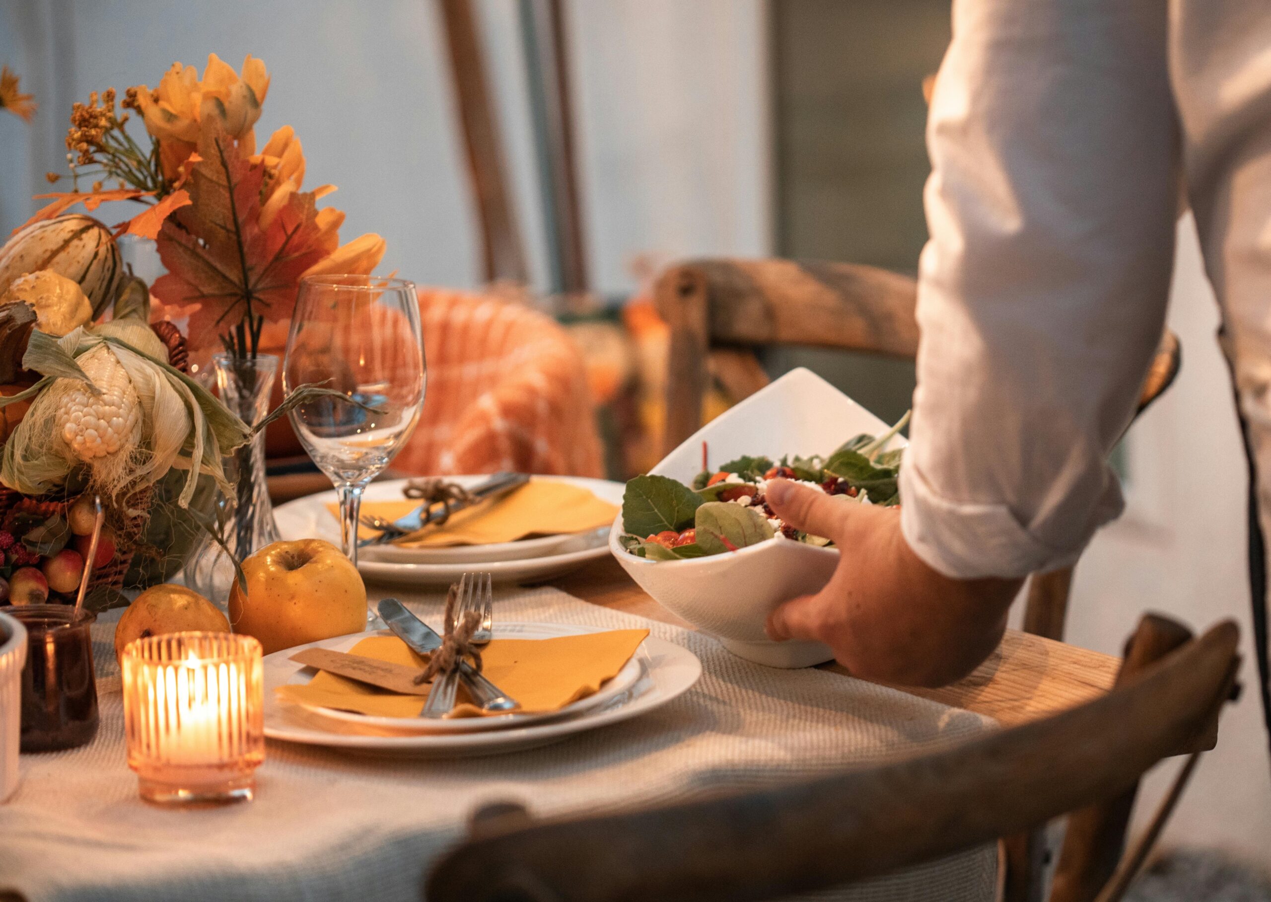 kolacja podawana do stołu